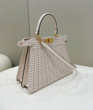Load image into Gallery viewer, Fendi Peekaboo Small iseeu Bag