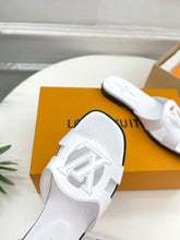 Load image into Gallery viewer, Louis Vuitton Isola Flat Mule
