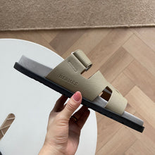 Load image into Gallery viewer, Hermes Chypre Sandal