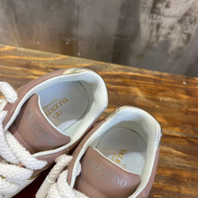 Load image into Gallery viewer, Valentino One Stud XL Trainer Sneakers