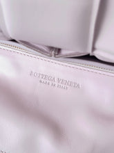 Load image into Gallery viewer, Bottega Veneta Chain Cassette Bag