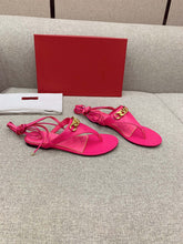 Load image into Gallery viewer, Valentino Thong Sandal