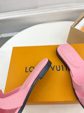 Load image into Gallery viewer, Louis Vuitton Isola Flat Mule