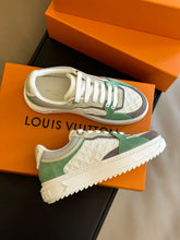 Load image into Gallery viewer, Louis Vuitton Time Out Sneakers
