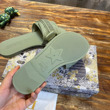 Load image into Gallery viewer, Christian Dio(R) Evolution Slide