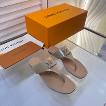 Load image into Gallery viewer, Louis Vuitton Shake Flat Thong Sandals