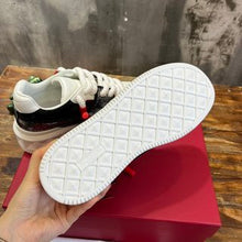 Load image into Gallery viewer, Valentino One Stud XL Trainer Sneakers