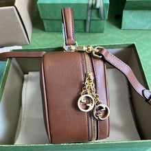 Load image into Gallery viewer, Gucci Blondie Top Handle Bag
