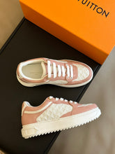 Load image into Gallery viewer, Louis Vuitton Time Out Sneakers