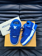 Load image into Gallery viewer, Louis Vuitton Trainer Maxi Sneakers