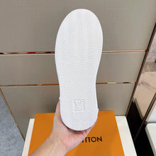 Load image into Gallery viewer, Louis Vuitton Beverly Hill Sneakers