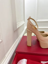 Load image into Gallery viewer, Valentino Tan-go Platform Patent Leather Sandal 155MM