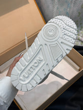 Load image into Gallery viewer, Louis Vuitton Trainer Maxi Sneakers