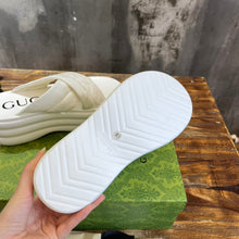 Load image into Gallery viewer, Gucci GG Platform Slide Sandal