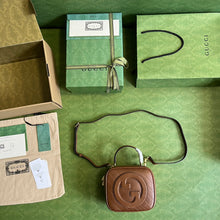 Load image into Gallery viewer, Gucci Blondie Top Handle Bag