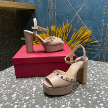 Load image into Gallery viewer, Valentino Tan-go Platform Patent Leather Sandal 155MM