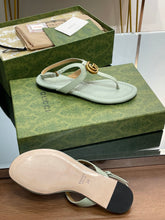 Load image into Gallery viewer, Gucci Double G Thong Sandal
