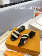 Load image into Gallery viewer, Louis Vuitton Lock it Mule