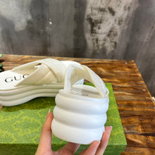 Load image into Gallery viewer, Gucci GG Platform Slide Sandal