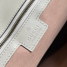Load image into Gallery viewer, Gucci Diana Medium Tote Bag