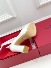 Load image into Gallery viewer, Valentino Tan-go Platform Patent Leather Sandal 155MM