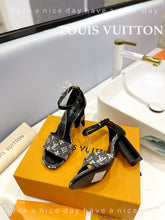 Load image into Gallery viewer, Louis Vuitton Silhouette Sandals