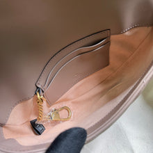 Load image into Gallery viewer, Gucci Marmont Matelasse Chain Mini Bag