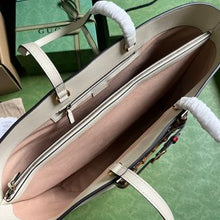 Load image into Gallery viewer, Gucci Diana Medium Tote Bag