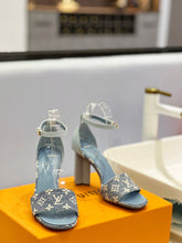 Load image into Gallery viewer, Louis Vuitton Silhouette Sandals