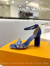 Load image into Gallery viewer, Louis Vuitton Silhouette Sandals