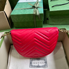 Load image into Gallery viewer, Gucci Marmont Matelasse Chain Mini Bag