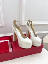 Load image into Gallery viewer, Valentino Tan-go Platform Patent Leather Sandal 155MM