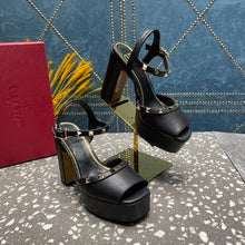 Load image into Gallery viewer, Valentino Tan-go Platform Patent Leather Sandal 155MM