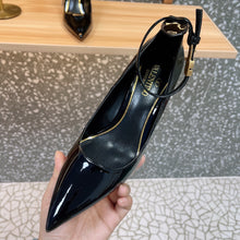 Load image into Gallery viewer, Valentino Tan-Go Patent Leather Pump 100mm