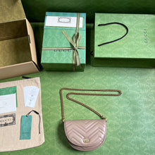 Load image into Gallery viewer, Gucci Marmont Matelasse Chain Mini Bag