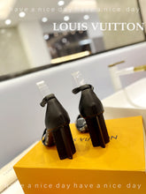 Load image into Gallery viewer, Louis Vuitton Silhouette Sandals