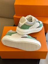 Load image into Gallery viewer, Louis Vuitton Time Out Sneakers