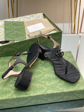 Load image into Gallery viewer, Gucci Double G Sandals
