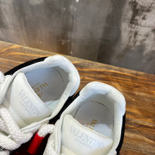 Load image into Gallery viewer, Valentino One Stud XL Trainer Sneakers