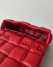 Load image into Gallery viewer, Bottega Veneta Chain Cassette Bag