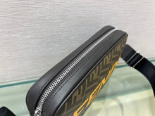 Load image into Gallery viewer, Fendi Camera case Bag