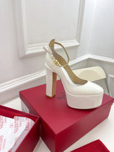 Load image into Gallery viewer, Valentino Tan-go Platform Patent Leather Sandal 155MM