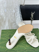 Load image into Gallery viewer, Gucci Slide Sandals With Bambo