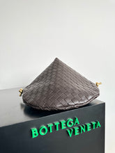 Load image into Gallery viewer, Bottega Veneta Small Solstice  Bag