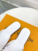 Load image into Gallery viewer, Louis Vuitton Isola Flat Mule