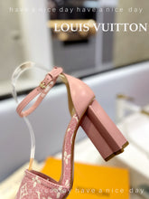 Load image into Gallery viewer, Louis Vuitton Silhouette Sandals