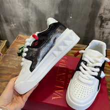Load image into Gallery viewer, Valentino One Stud XL Trainer Sneakers