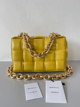 Load image into Gallery viewer, Bottega Veneta Chain Cassette Bag