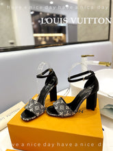 Load image into Gallery viewer, Louis Vuitton Silhouette Sandals