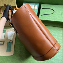 Load image into Gallery viewer, Gucci Diana Medium Tote Bag